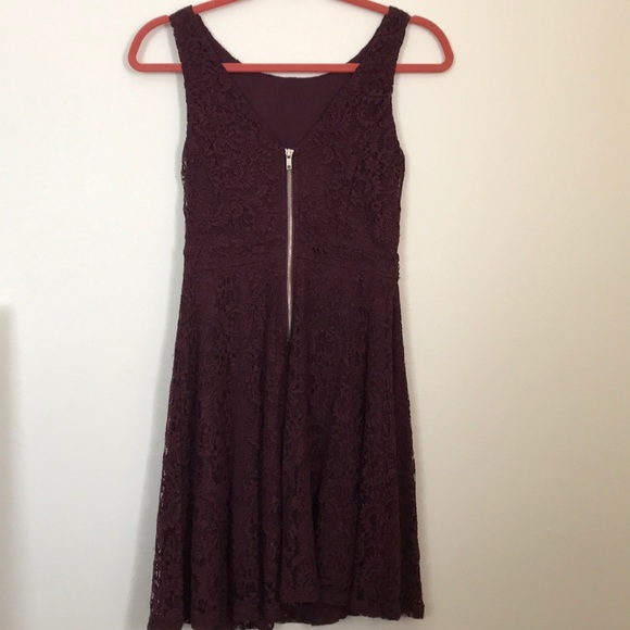 Speechless Sleeveless Lacey Dress - Picture 3 of 4